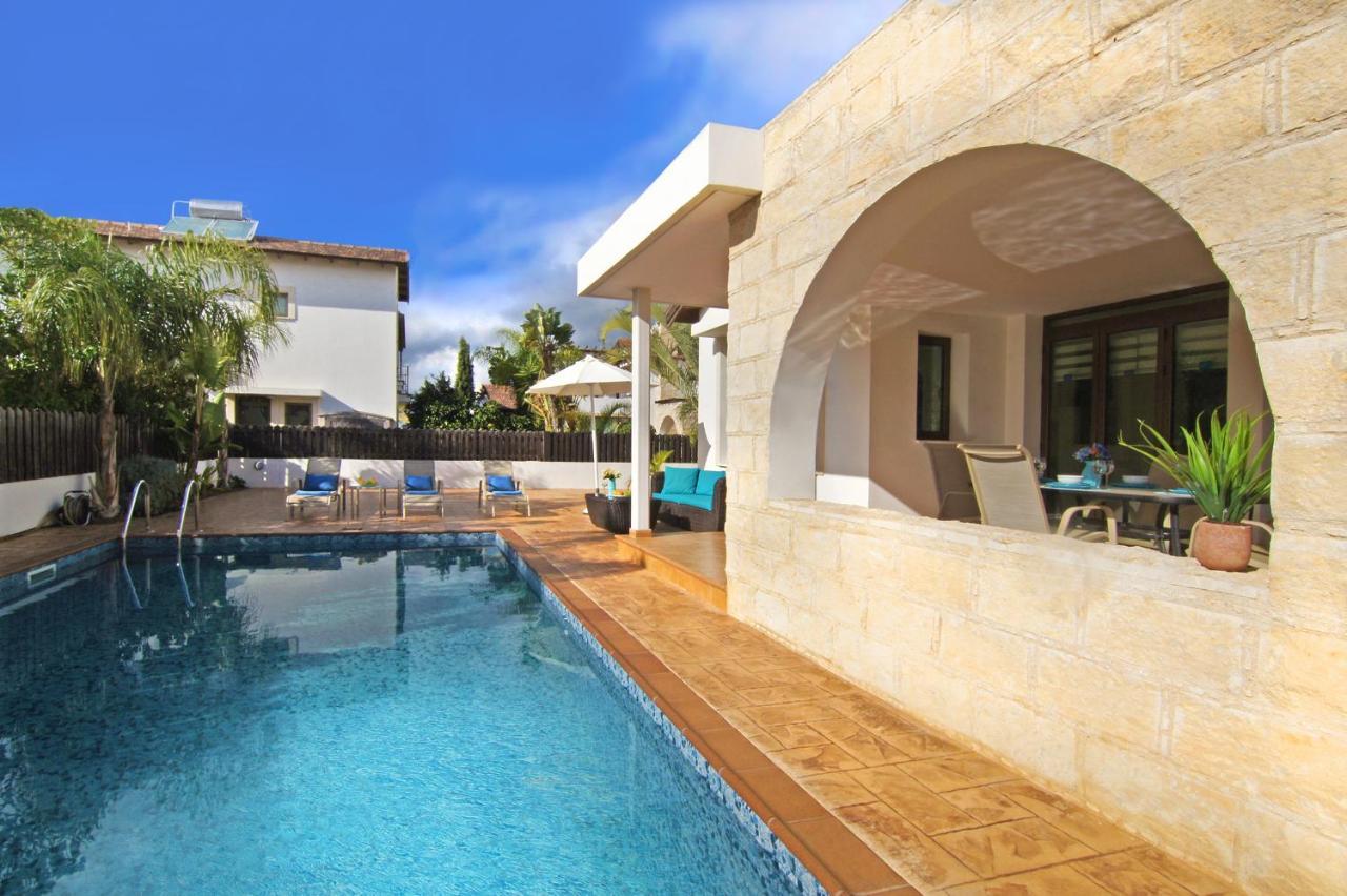 Villa Merry Ayia Napa Exteriör bild